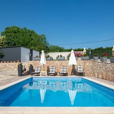 House Edo * Labin (Istria)