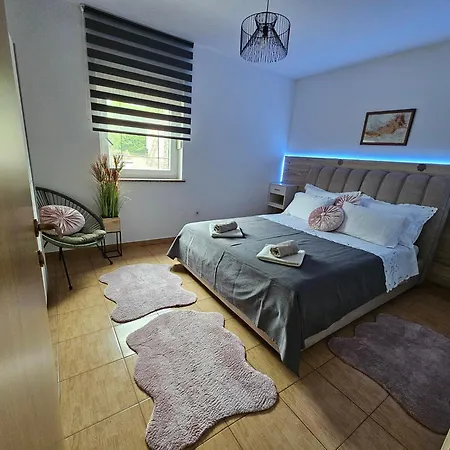 House Edo لابين